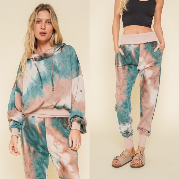 297. Hem & Thread Anthro Tie Dye Hooded Sweatshirt/Sweatpant Set NWT - Picture 3 of 11